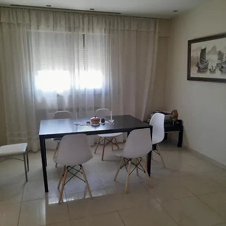 Villa Glifada Center Marina *